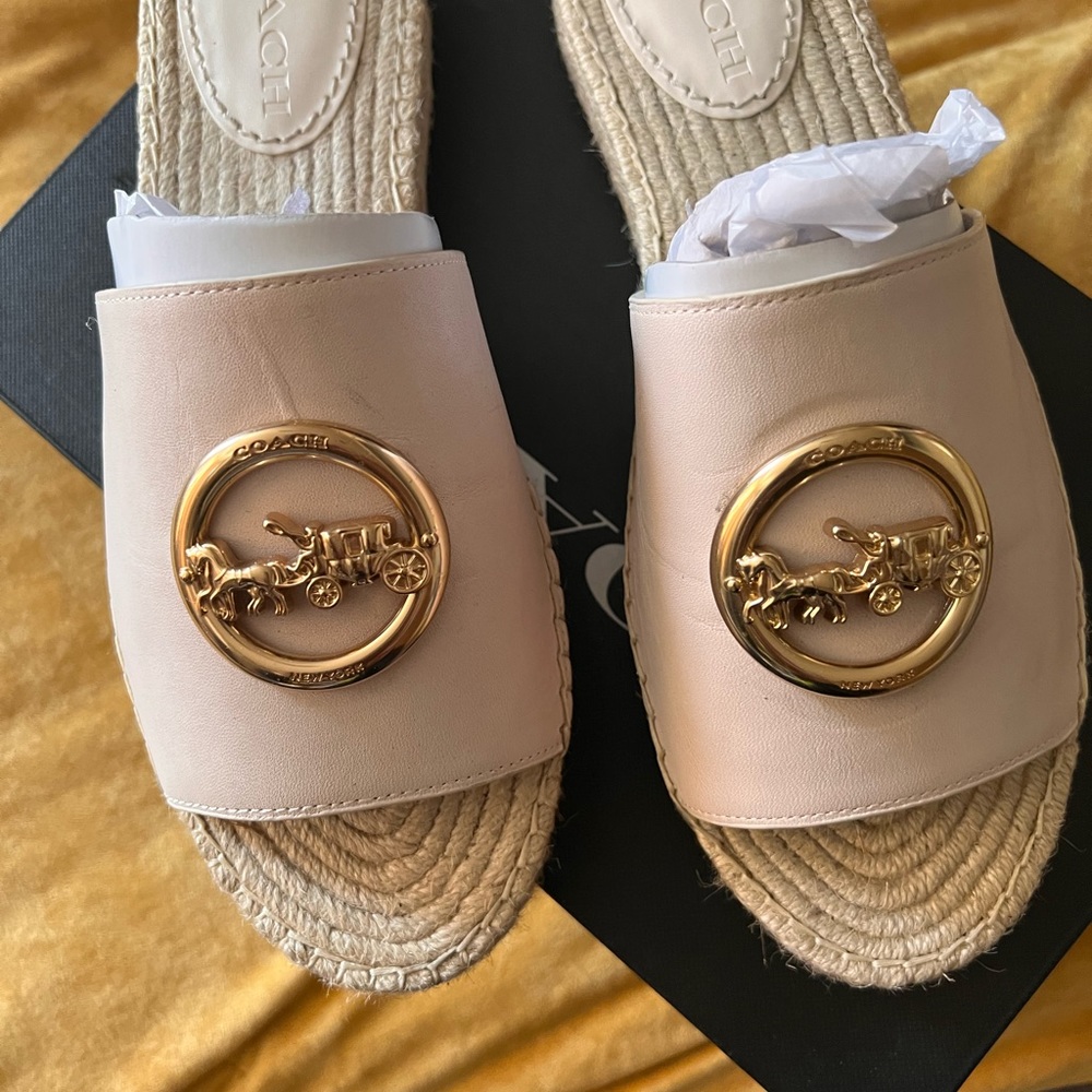 COACH SLIDES